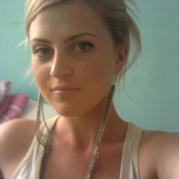 Profil de Azadeh, 31 ans, Milf Canada à Rivière-Éternité