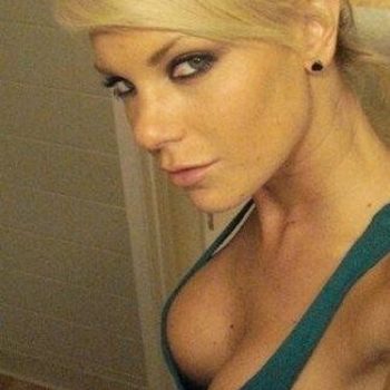 Profil de Maximilie, 35 ans, Milf Canada à Saint-Mathieu-de-Beloeil