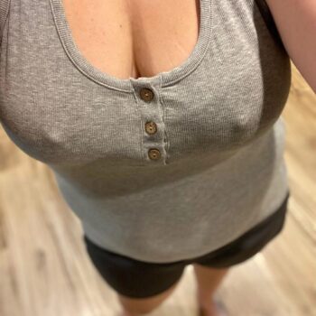Profil de Inelle, 40 ans, Milf Canada à Mont-Saint-Grégoire